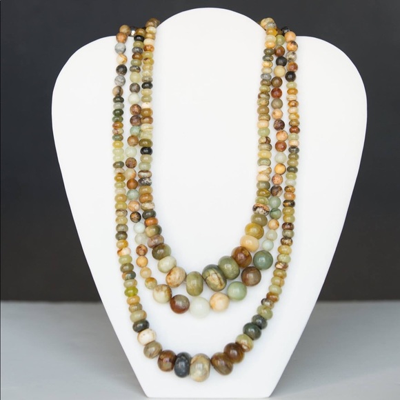Multi colored jade layered handcrafted necklace - Picture 1 of 1